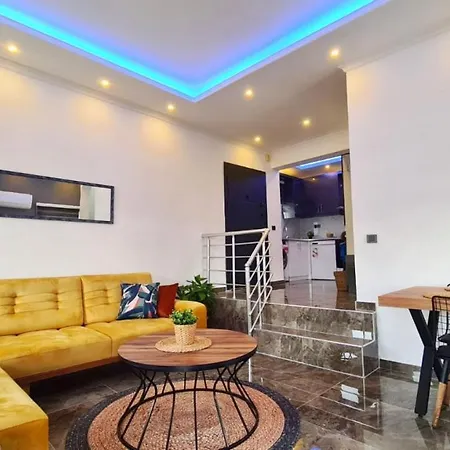 Shared Pool Flat Located 3 Min To Beach In Apartament *